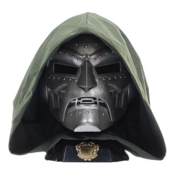 Casco premium Doctor Doom Marvel Legends - 5010996285805